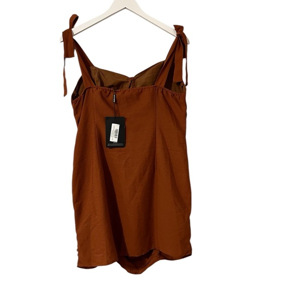 Pretty little thing Dress size 12 - Picture 2 of 3